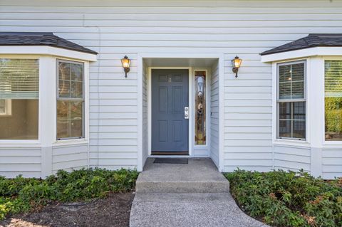 Tiny photo for 1089 Brookdale Avenue, Medford, OR 97504 (MLS # 220210829)