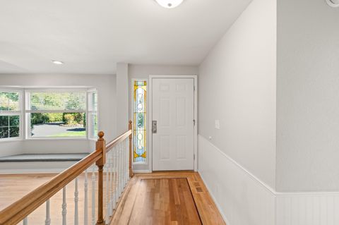 Tiny photo for 1089 Brookdale Avenue, Medford, OR 97504 (MLS # 220210829)