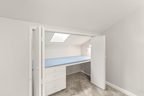 Tiny photo for 1089 Brookdale Avenue, Medford, OR 97504 (MLS # 220210829)