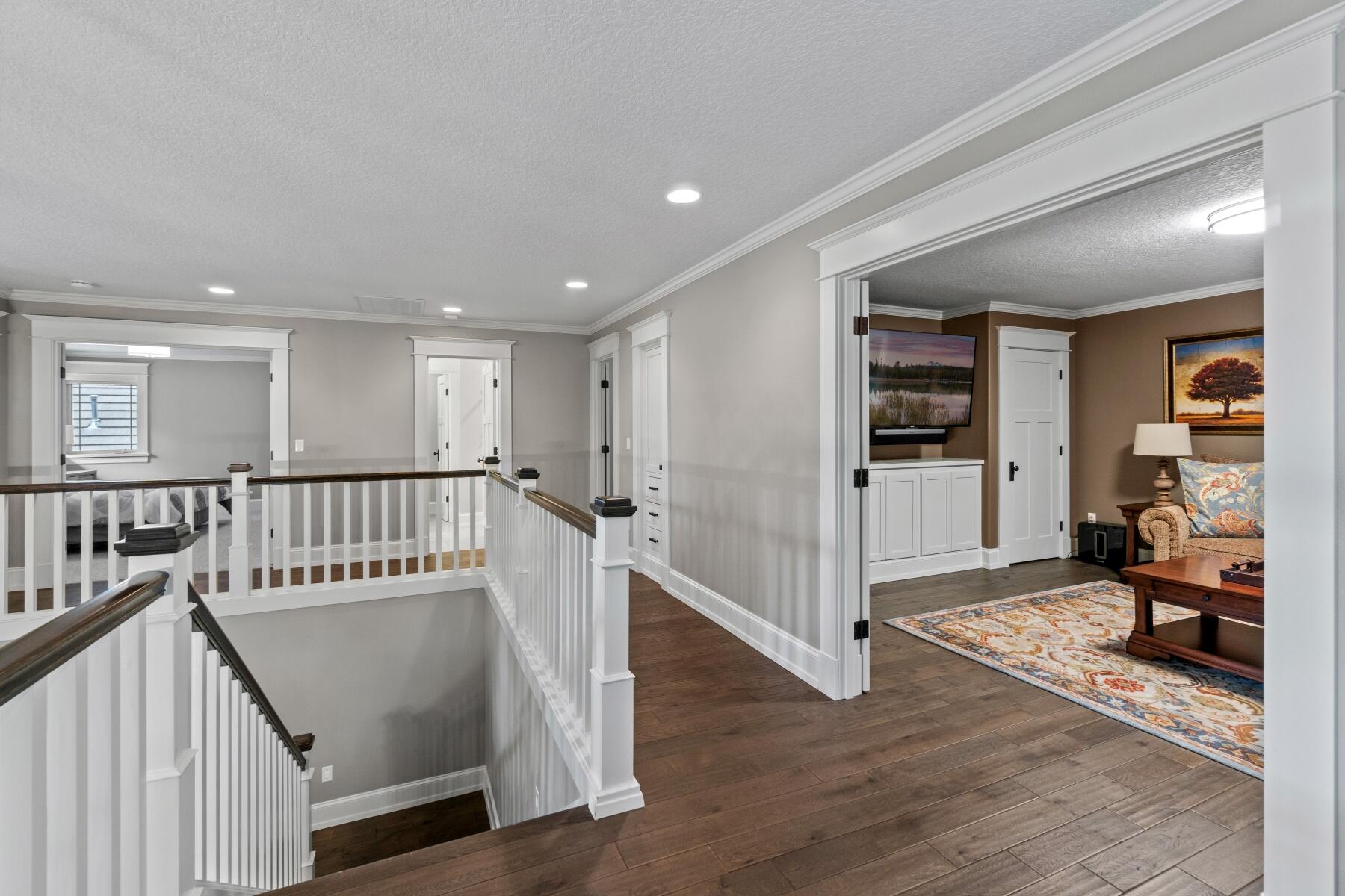 Broken Top - Residential