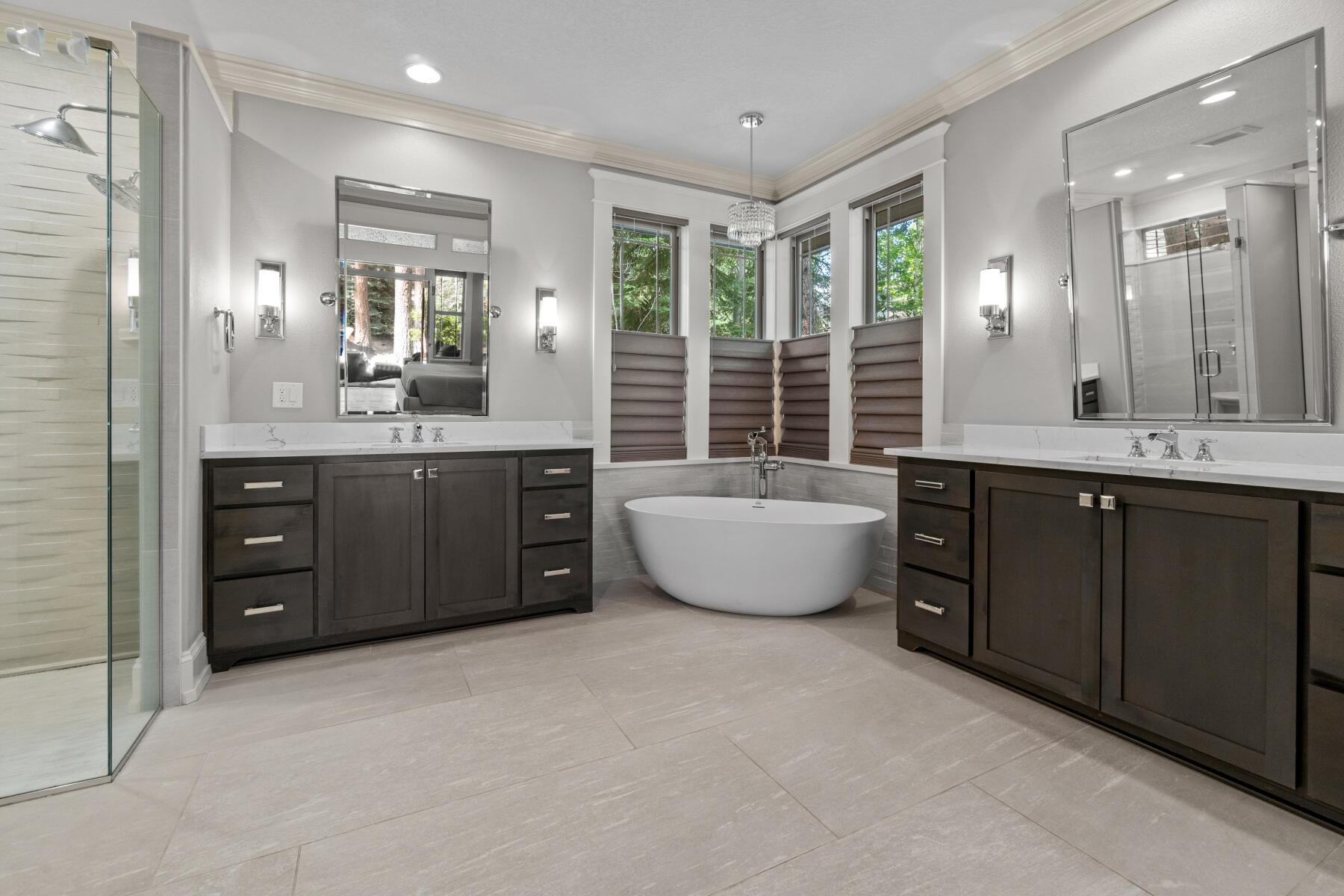 Broken Top - Residential