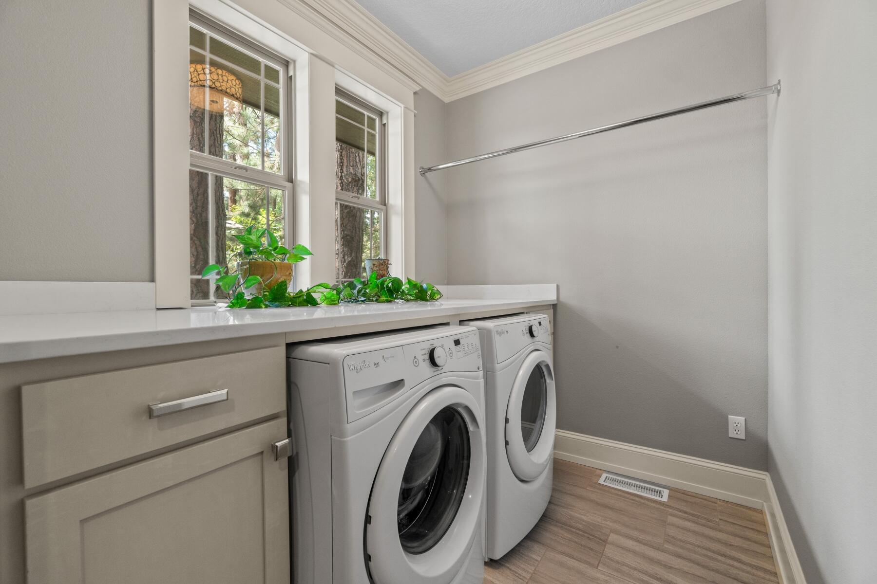 Broken Top - Residential