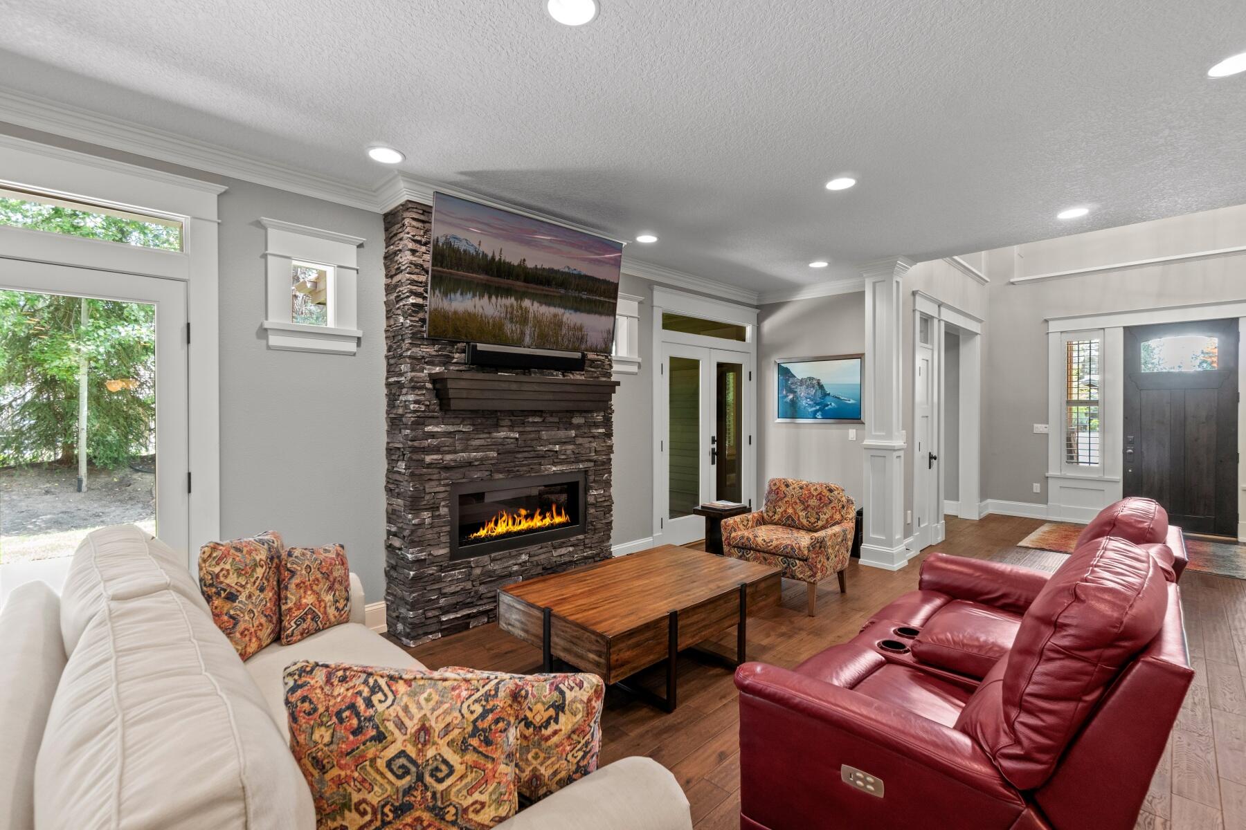 Broken Top - Residential