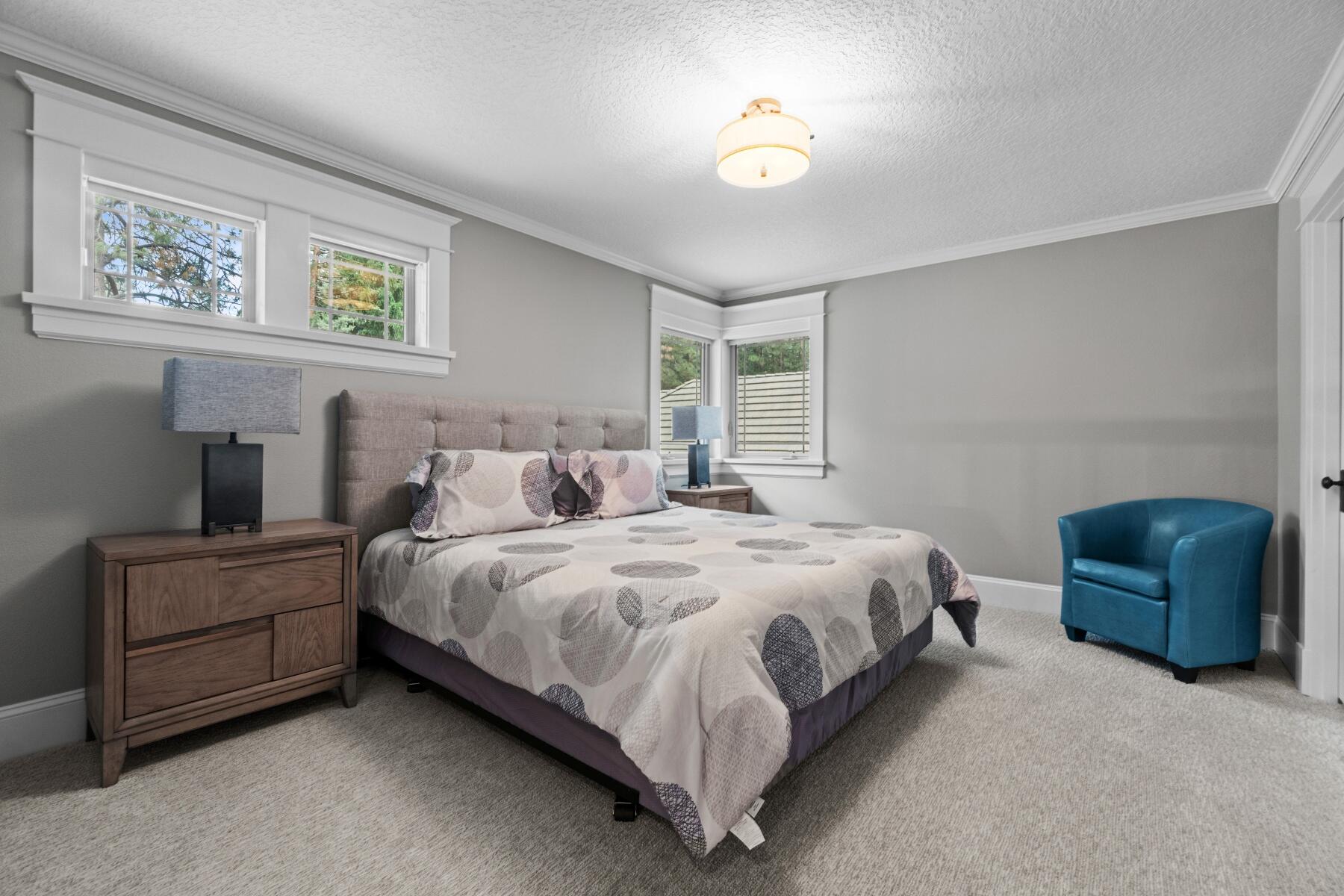 Broken Top - Residential