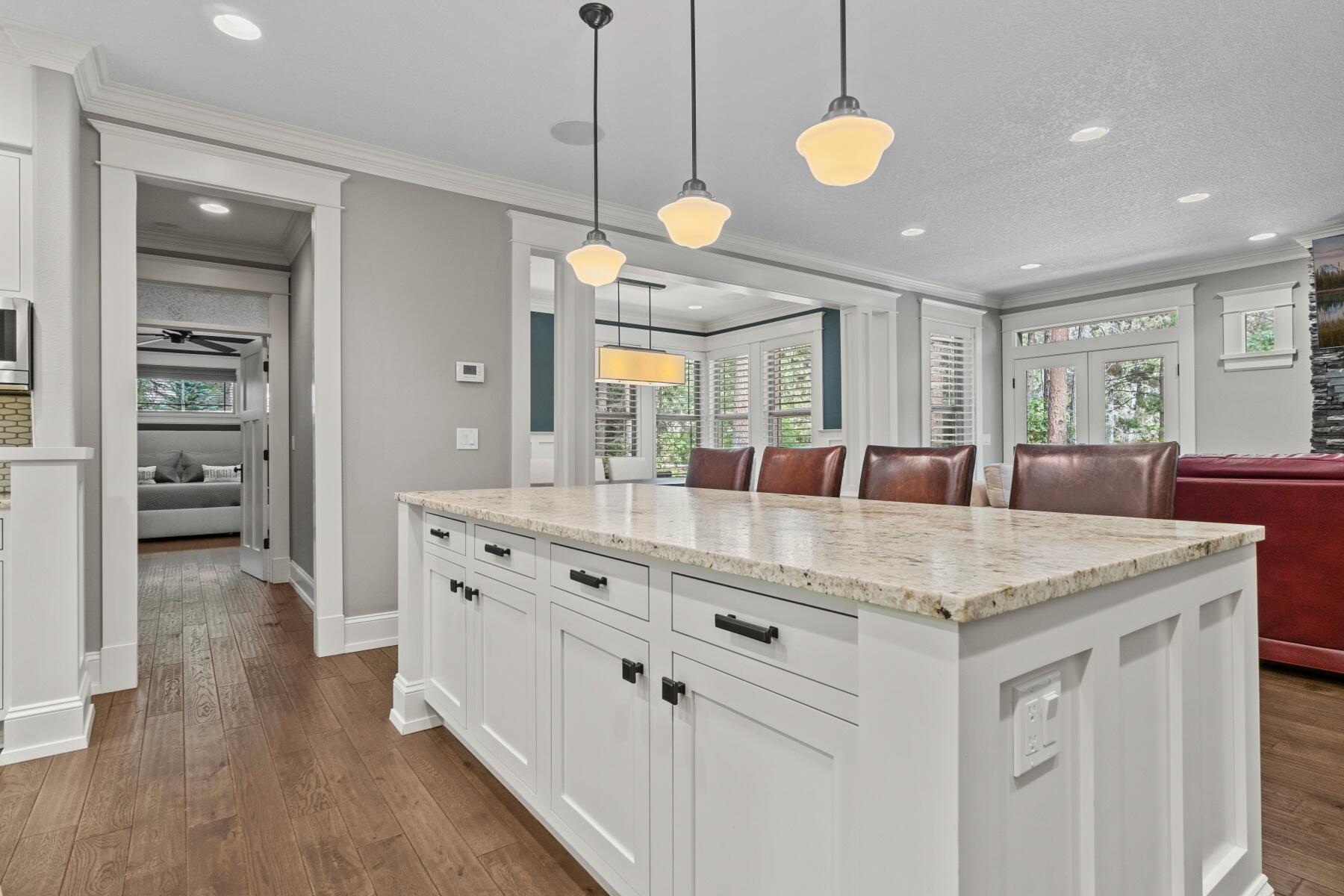 Broken Top - Residential