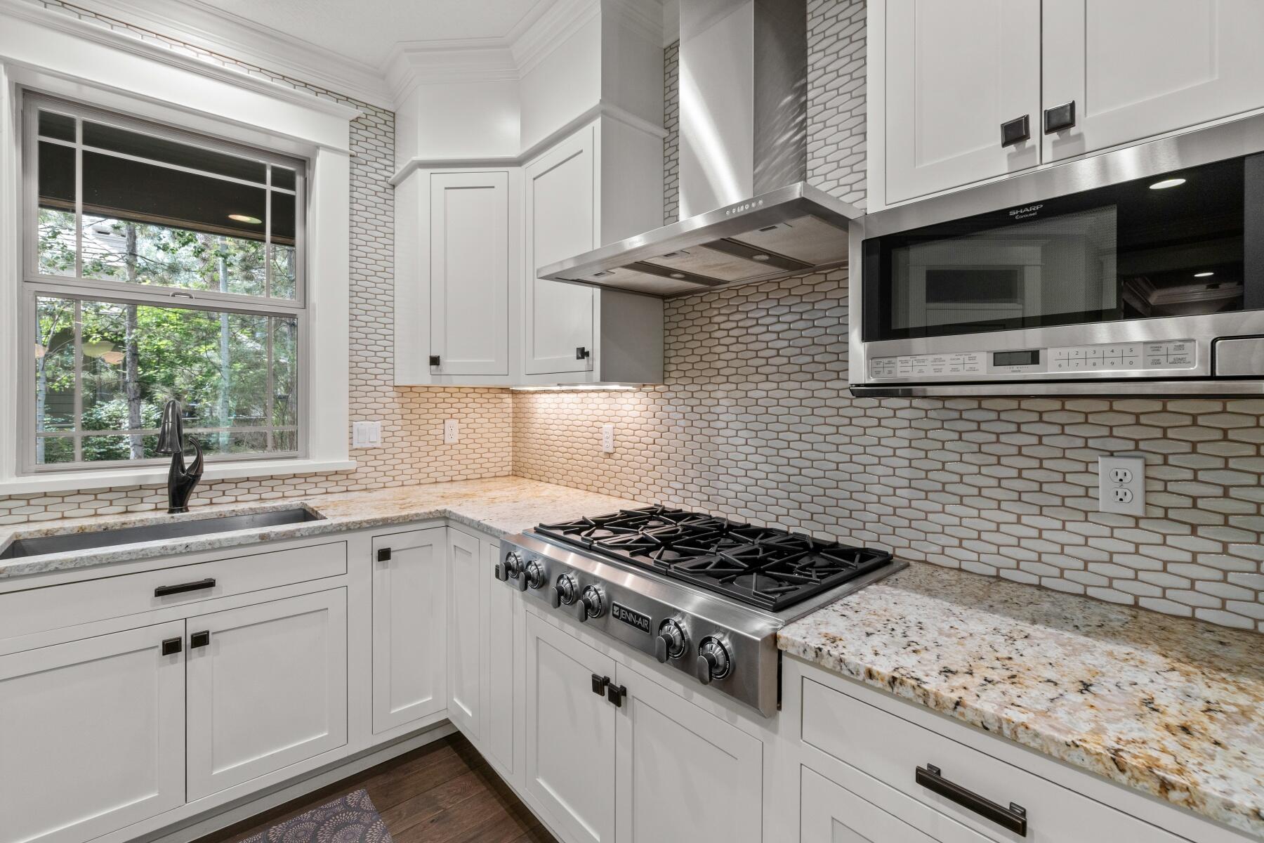 Broken Top - Residential