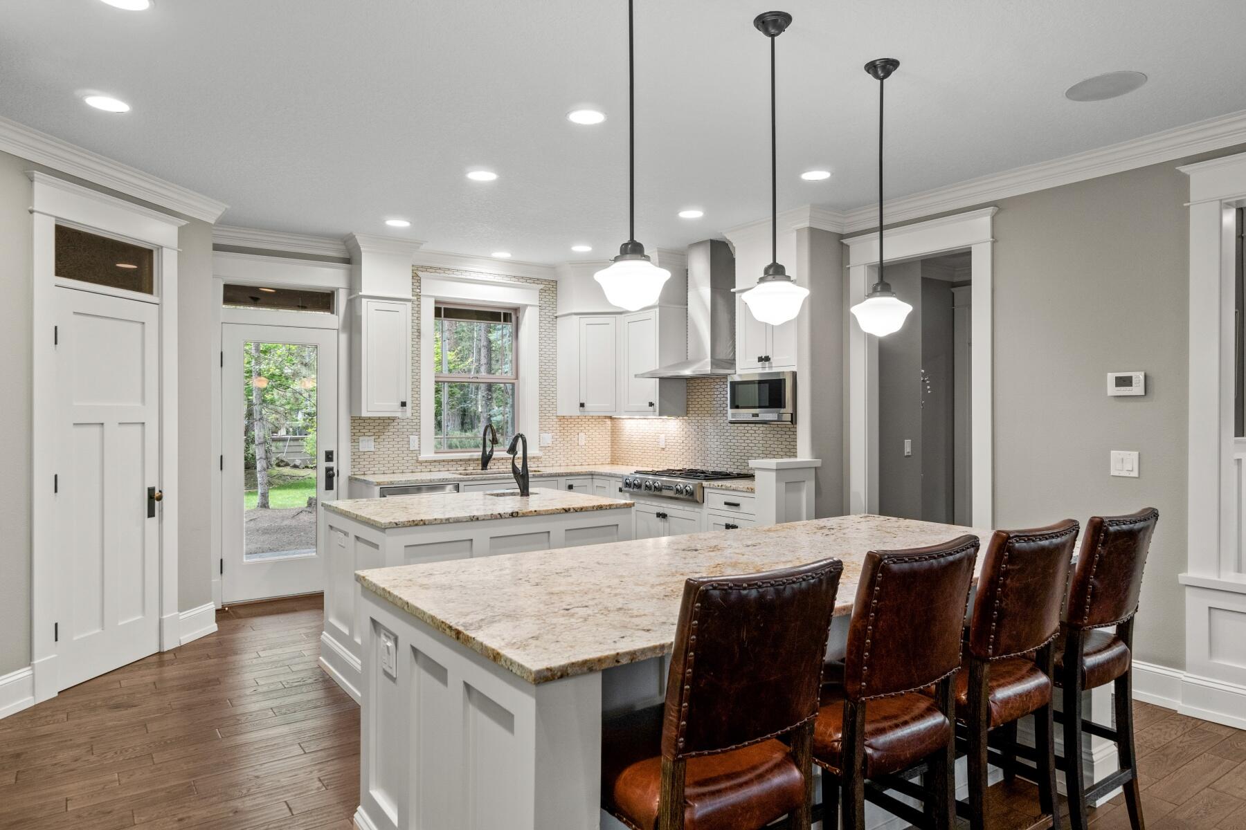 Broken Top - Residential