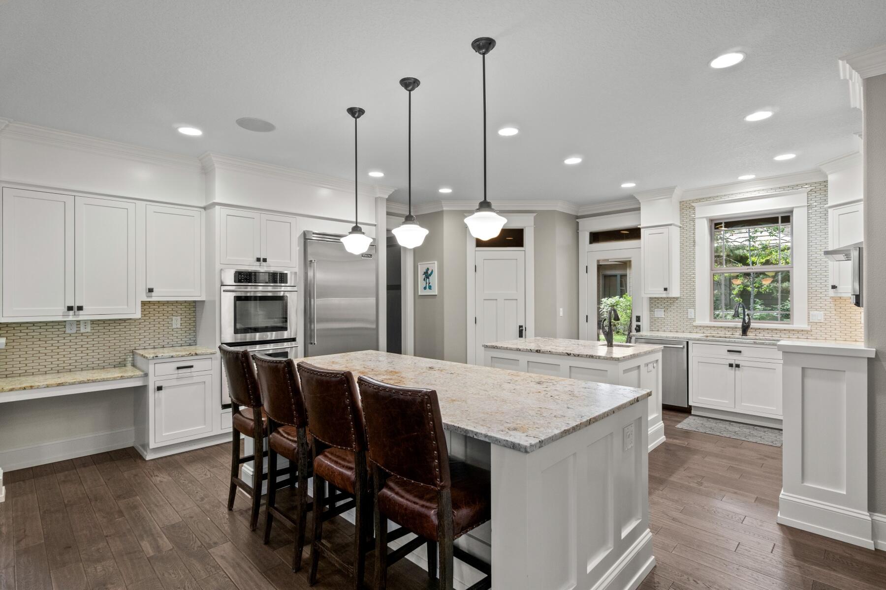 Broken Top - Residential