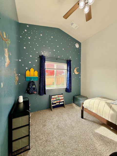 Tiny photo for 1627 S Columbus Avenue, Medford, OR 97501 (MLS # 220211887)