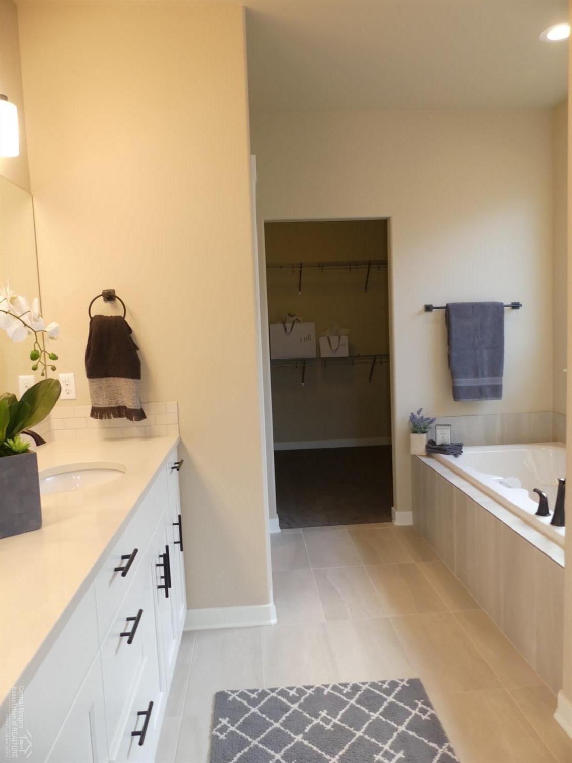 Ochoco Pointe - Residential