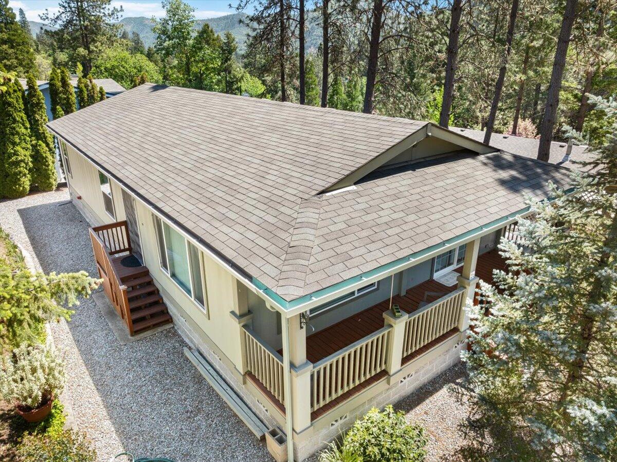 5648 Foothill Blvd 26