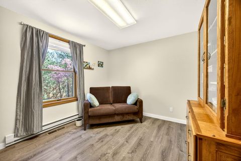 Tiny photo for 2542 Thomas Terrace, Grants Pass, OR 97527 (MLS # 220216948)