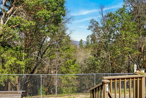 Tiny photo for 2542 Thomas Terrace, Grants Pass, OR 97527 (MLS # 220216948)