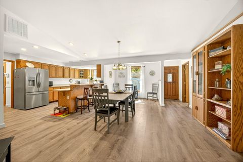 Tiny photo for 2542 Thomas Terrace, Grants Pass, OR 97527 (MLS # 220216948)