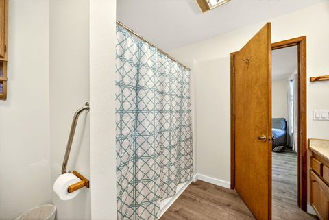 Tiny photo for 2542 Thomas Terrace, Grants Pass, OR 97527 (MLS # 220216948)