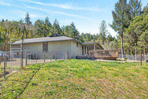 Tiny photo for 2542 Thomas Terrace, Grants Pass, OR 97527 (MLS # 220216948)