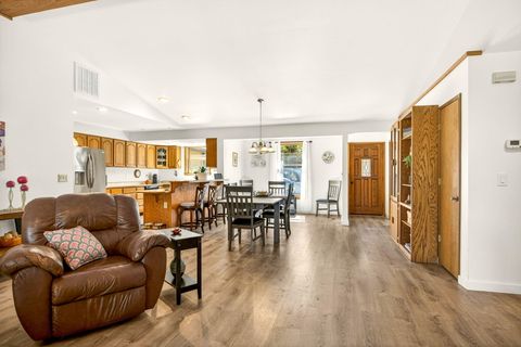 Tiny photo for 2542 Thomas Terrace, Grants Pass, OR 97527 (MLS # 220216948)