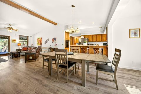 Tiny photo for 2542 Thomas Terrace, Grants Pass, OR 97527 (MLS # 220216948)