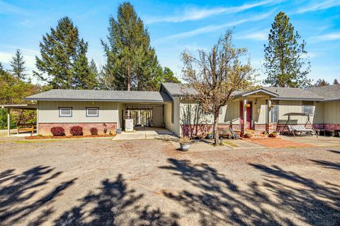 Tiny photo for 2542 Thomas Terrace, Grants Pass, OR 97527 (MLS # 220216948)