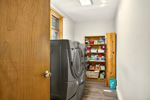 Tiny photo for 2542 Thomas Terrace, Grants Pass, OR 97527 (MLS # 220216948)