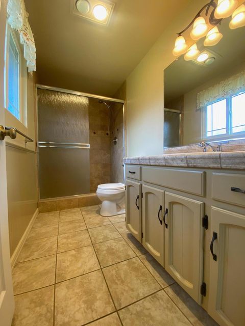Tiny photo for 1755 Axtell Drive, Grants Pass, OR 97527 (MLS # 220219542)