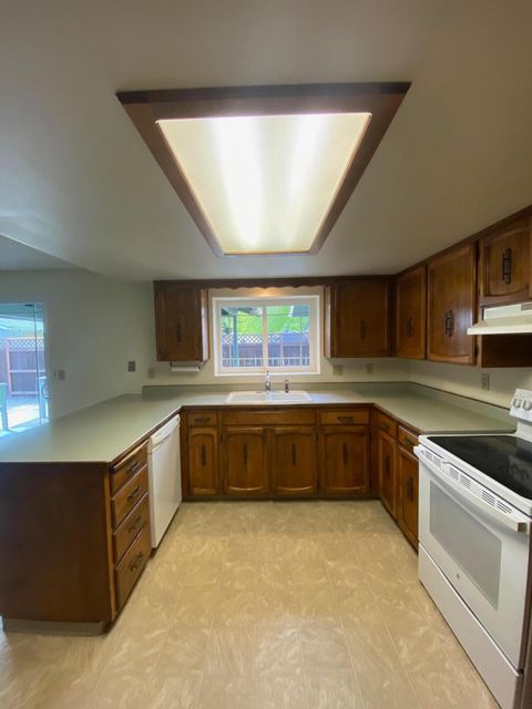 Tiny photo for 1755 Axtell Drive, Grants Pass, OR 97527 (MLS # 220219542)