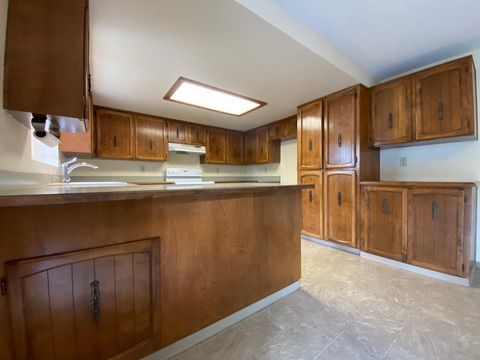Tiny photo for 1755 Axtell Drive, Grants Pass, OR 97527 (MLS # 220219542)