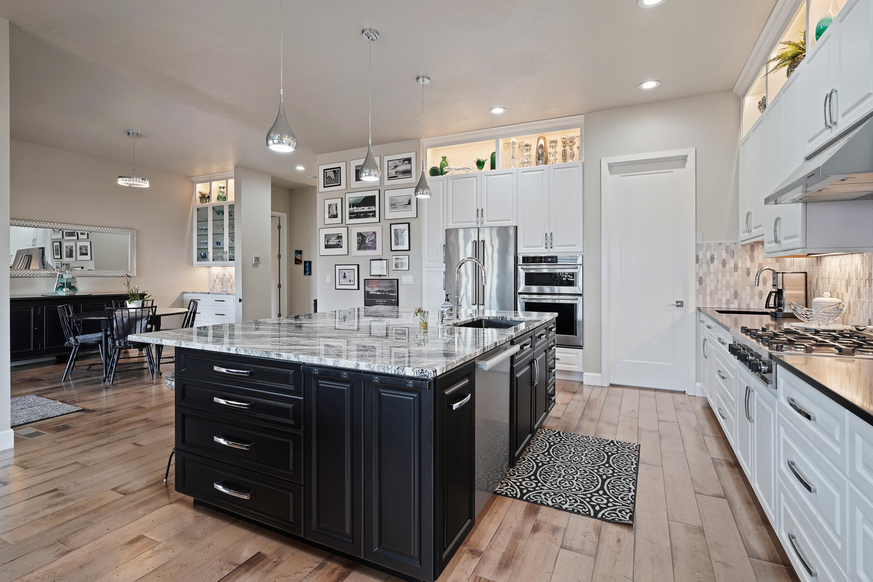 Three Pines Ridge - Residential