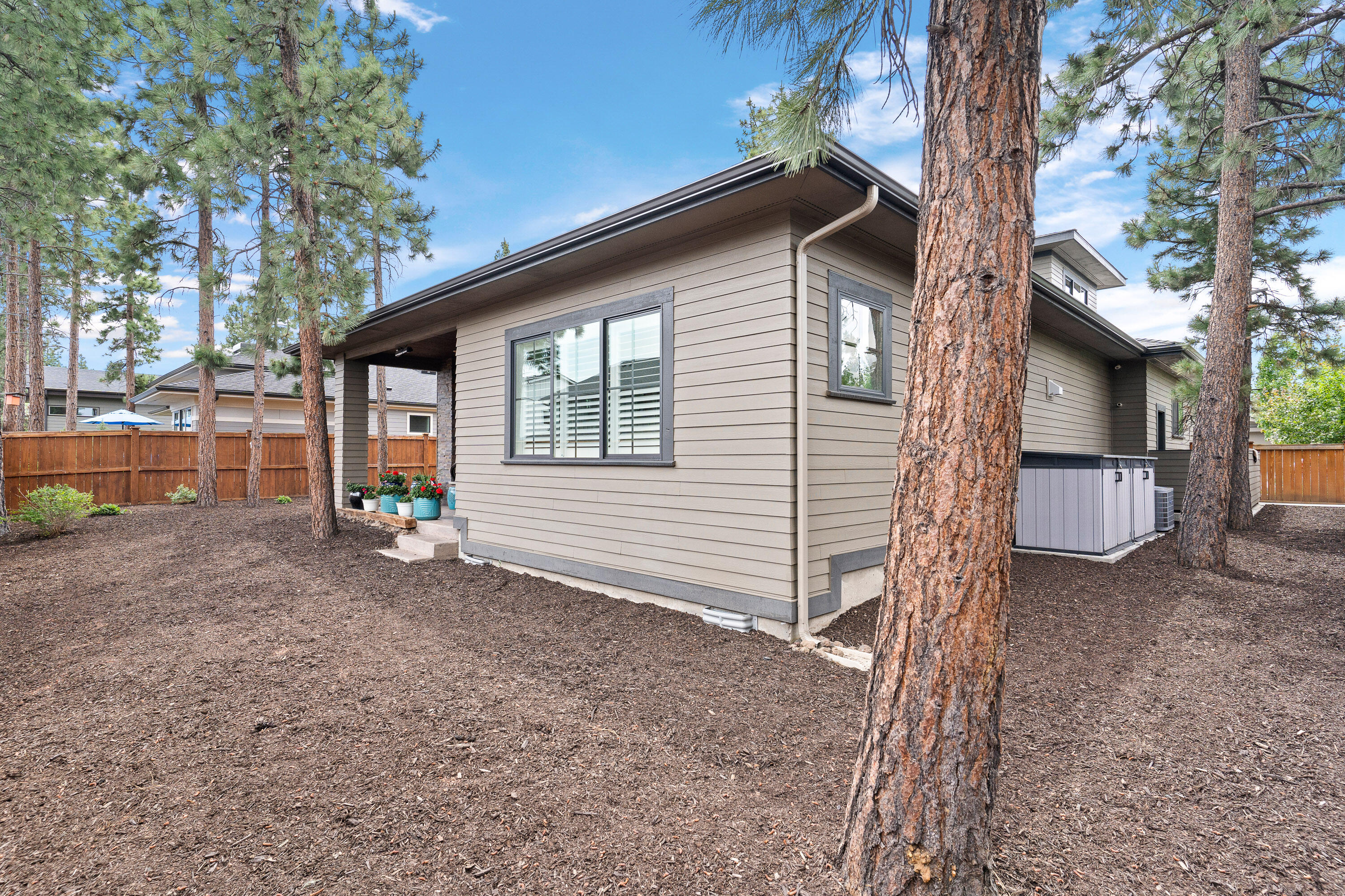 Three Pines Ridge - Residential