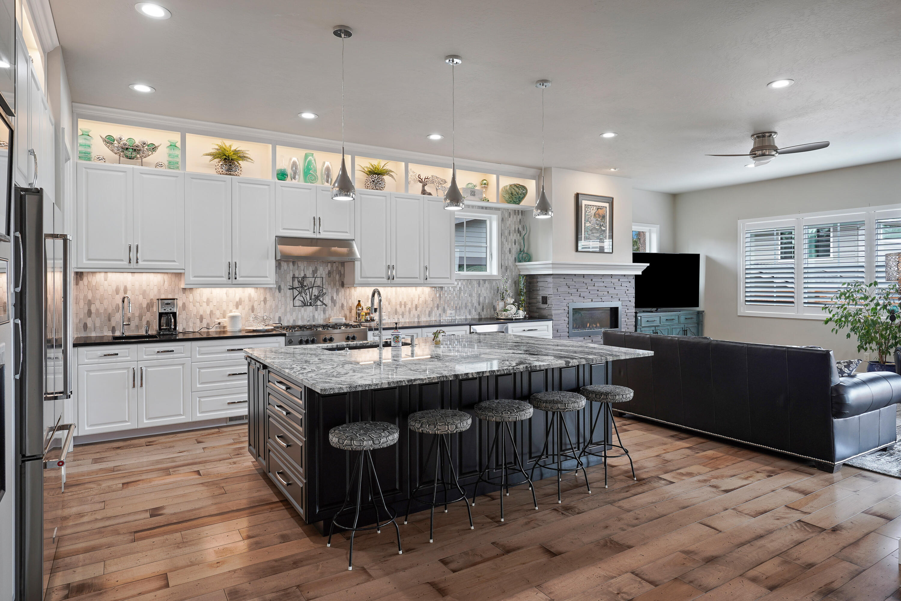 Three Pines Ridge - Residential