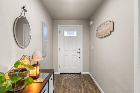 Tiny photo for 917 Stonewater Drive, Eagle Point, OR 97524 (MLS # 220215064)