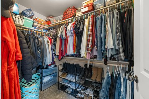 Tiny photo for 917 Stonewater Drive, Eagle Point, OR 97524 (MLS # 220215064)