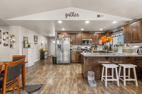 Tiny photo for 917 Stonewater Drive, Eagle Point, OR 97524 (MLS # 220215064)