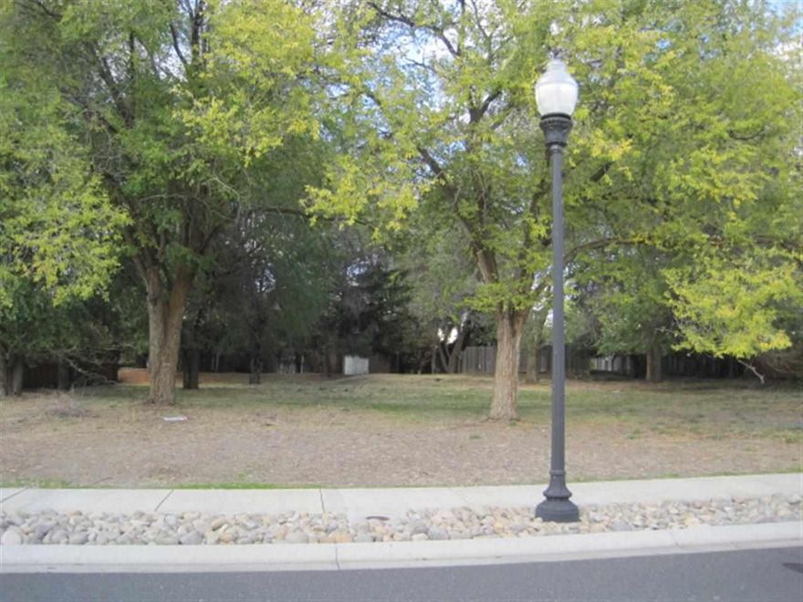 Nice Large Lot With Mature Trees, Will Build To Suit Or You May Just Buy The Lot. Additional Parking Across The Street. Pretty Common Areas. Hoa Fees.