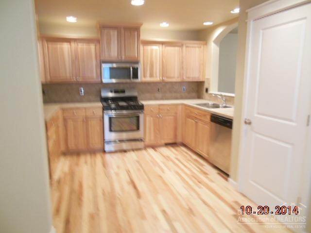 Lava Ridges - Residential