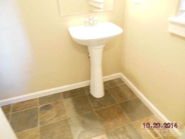 Lava Ridges - Residential