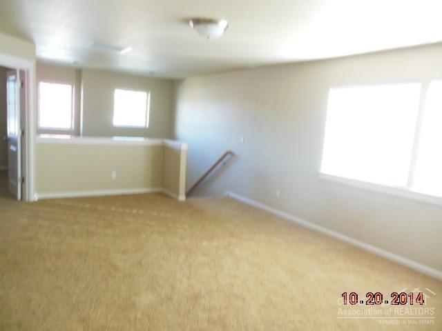 Lava Ridges - Residential