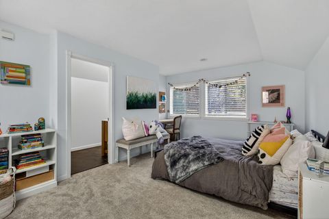 Tiny photo for 2382 NW Summerhill Drive, Bend, OR 97703 (MLS # 220212412)