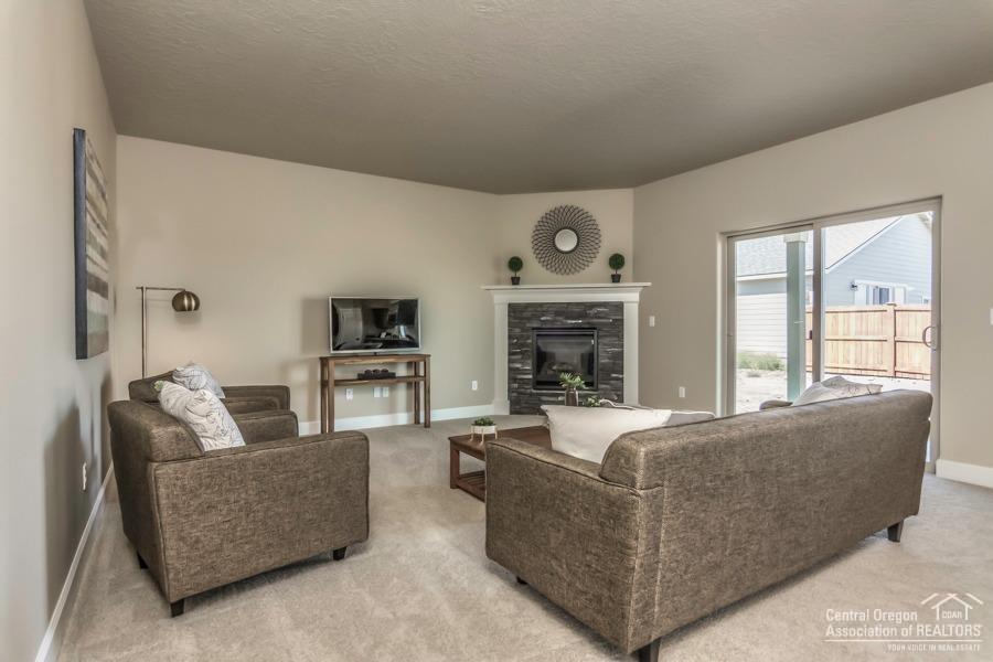 Rooster Rock - Residential