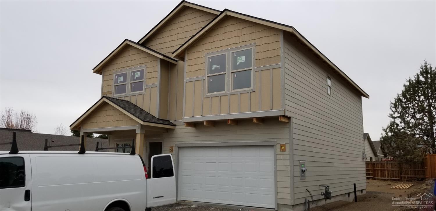 Rooster Rock - Residential