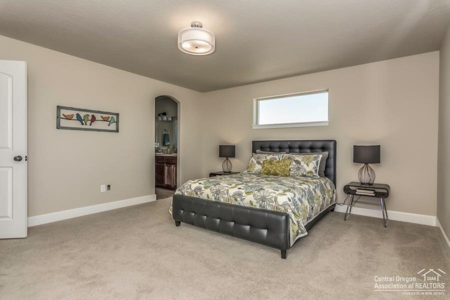 Rooster Rock - Residential