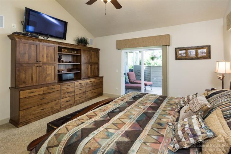 Eagle Crest - Residential