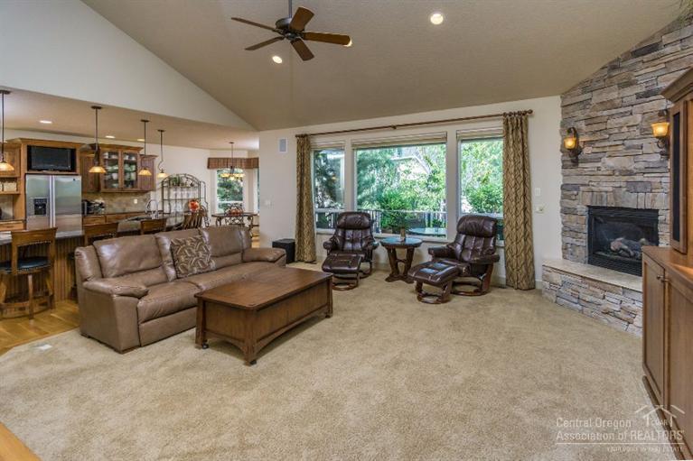 Eagle Crest - Residential