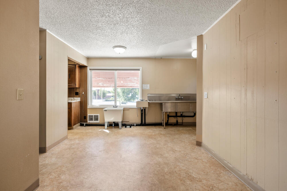 Klamath Falls -Hot Springs Addition - Commercial Sale