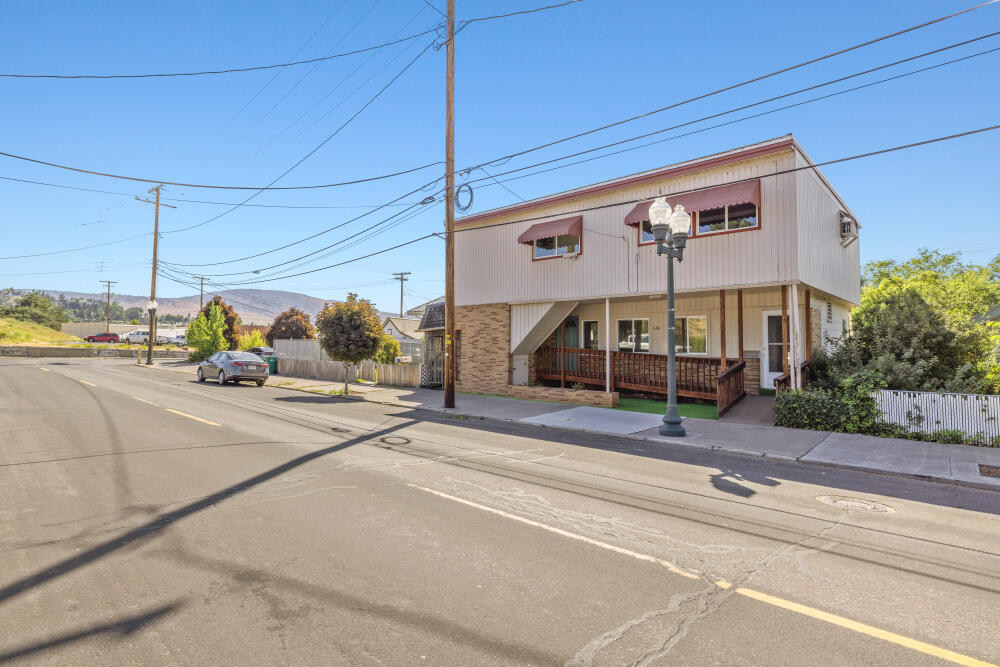Klamath Falls -Hot Springs Addition - Commercial Sale