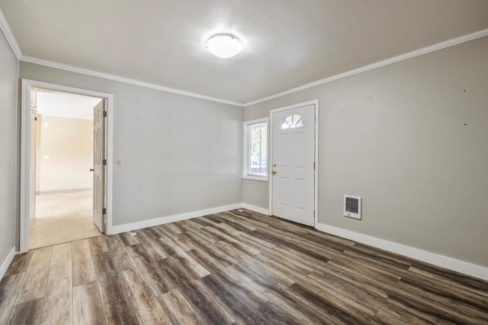 Klamath Falls -Hot Springs Addition - Commercial Sale