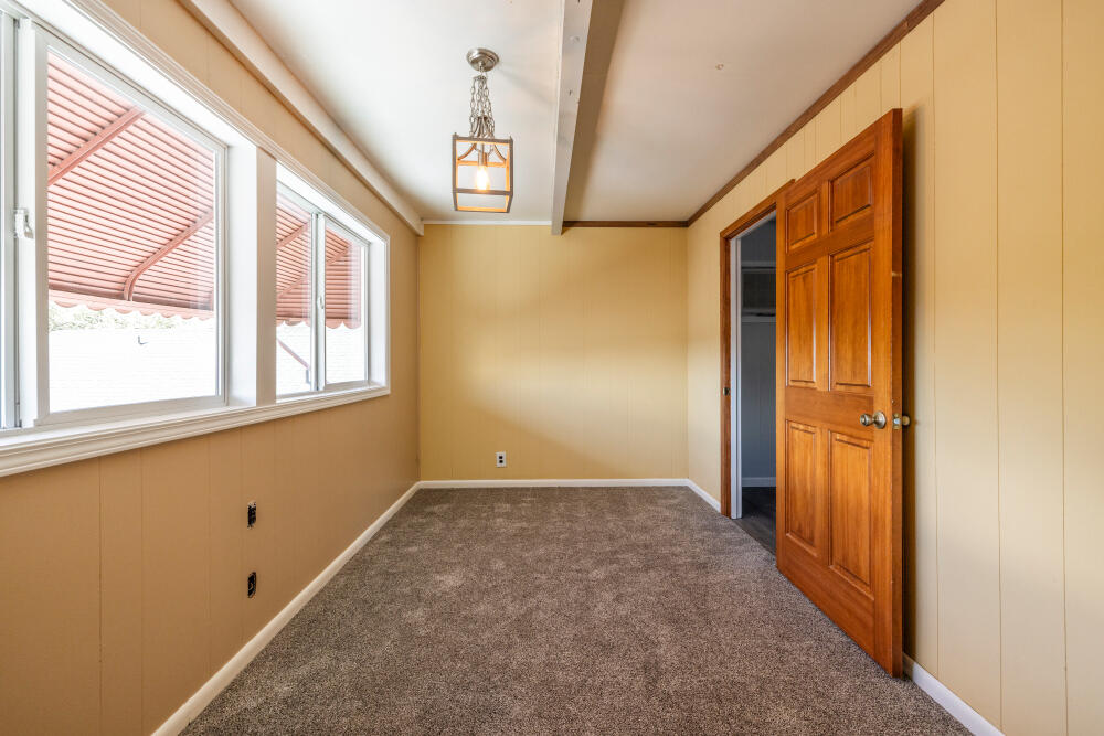 Klamath Falls -Hot Springs Addition - Commercial Sale