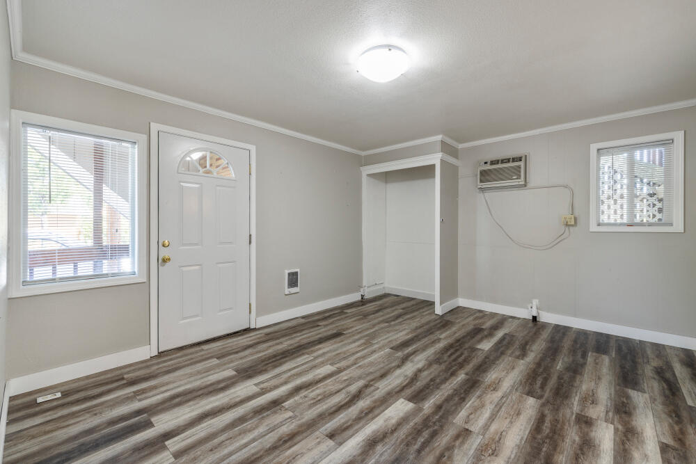 Klamath Falls -Hot Springs Addition - Commercial Sale