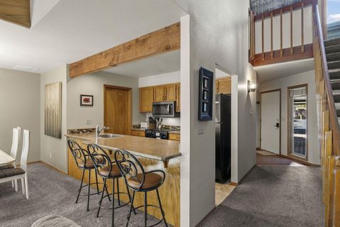 Tiny photo for 17755 Lake Aspen Court #25, Sunriver, OR 97707 (MLS # 220219423)
