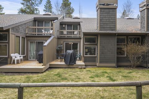 Tiny photo for 17755 Lake Aspen Court #25, Sunriver, OR 97707 (MLS # 220219423)